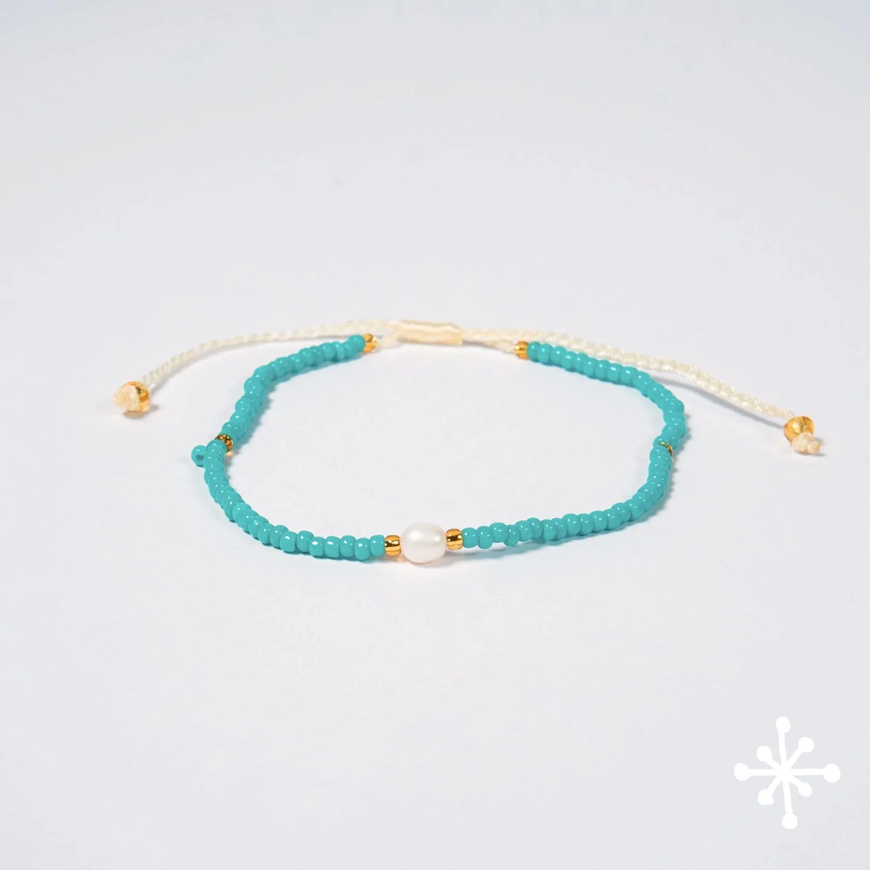 Single Pearl Bracelet with Seed Beads